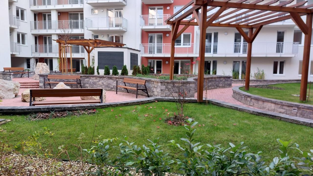 N&Z Apartman Close To The Downtown Apartamento Budapest Exterior foto
